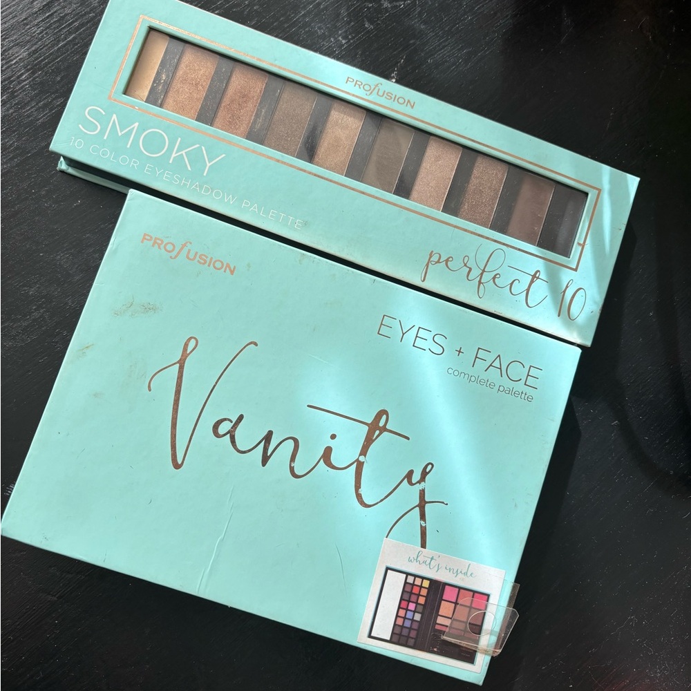 Perfect 10 Smoky Eyeshadow & Vanity eyes & face complete palette